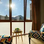 Chic&View Brasov Apartment